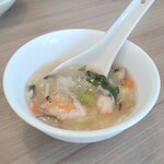 Shinkouen - 海鮮入りスープ