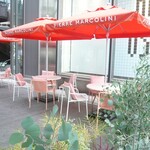 PIERRE MARCOLINI - テラス席