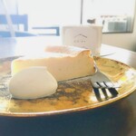 chiba house - ベイクドチーズケーキをメインにして。