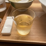 銀座 八五 - 食後には、冷たいほうじ茶（水出しのほうじ茶）を飲んでホッとしながら終了。
