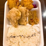 源まる商店 - 源まる商店＠潮来店　あいもり唐揚げ弁当（597円）　2022年3月