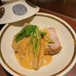 こたつ ねこ - 白みそ豚角煮