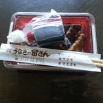 うなぎの留さん - タレと山椒が同封です。