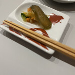 おうちごはん てんさいとう - 箸置きにお漬物