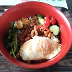 LAO'WU 台湾喫茶 - 台湾ルーローハン丼（800円）