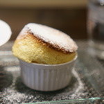 レストラン バカール - マダガスカル産バニラのクラシックスフレ