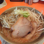 Yamanobutabanchou - みそラーメン、野菜大盛り