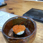 いわ志 - 大三元（イカ胡細巻きにいくら掛け）