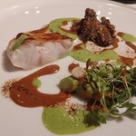 ジョンティ アッシュ - (2023/5 訪問)沖縄産タマクエのポワレ、岡本農園グリーンアスパラガスのソテーとモリーユ茸のアラクレーム。