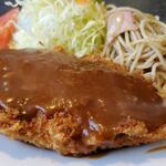 ロビン - 大きなメンチカツ