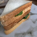 モロー - 美味しさの秘密
      食パンの耳