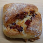 プチ・ポンレヴェック - ベーコンペッパーのパヴェ