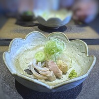 日本料理 TOBIUME - *身が厚いですね、他ではこの厚みで頂けないでしょう。贅沢だわ～