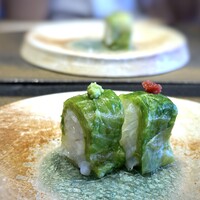 日本料理 TOBIUME - ◆凌ぎ「イカしたレタス」・・障泥烏賊（芦屋）、レタス(若松）