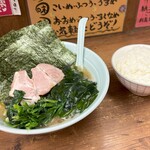 武蔵家 - ラーメン＋海苔＋わかめ＋ライス