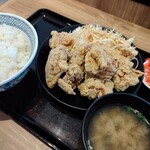 吉野家 - 唐揚げ定食特盛、ご飯大盛りで!