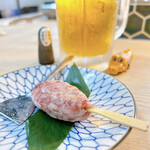 Kurogewagyuuhorumontaishuuyakinikushinsuke - お通しはつくね
                すごくしっかりした肉質(美味)