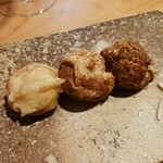 浅草じゅうろく - 明石のタコ焼き風、伊勢海老焼き