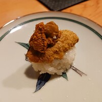 浅草じゅうろく - アマダイで炊いた道明寺に雲丹を
