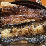 うなぎの美鶴 - ひっくり返して「皮面」はこんな感じ（下）