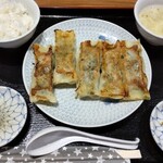 餃子の王様 龍吟 - 棒餃子定食