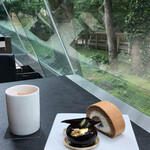 ル ミュゼ ドゥ アッシュ - オール、辻口ロール 加賀棒茶、金棒茶