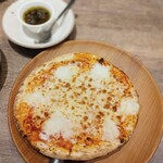 サイゼリヤ - オリーブアンチョビのマルゲリータピザ 500円(税込)