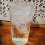 魚虎千両 - 景虎梅酒(ソーダ割)750円