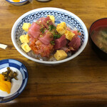 Shiihashi Shokudou - 海鮮丼 1400円