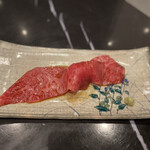 焼肉 拍手喝采 - 肉寿司