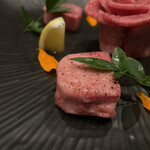 焼肉 拍手喝采 - 厚切りタン