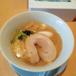 Menshudokoro Ryuusan - 鶏白湯らぁ麺醤油