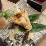 仙川 鯉寿司 - カマ焼き