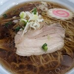 清白 - チャーシューが中央に鎮座♪