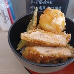 Tempura Kita Yoshi - 鶏玉天丼