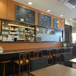 シプレ - 清潔感溢れる店内