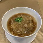 天厨菜館 - フカヒレつゆそば