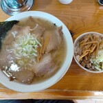 ラーメン太郎 - 塩チャーシュー麺\700+チャーシュー丼\200=\900