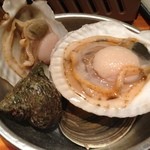 磯丸水産 - 焼き貝