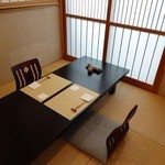 天然うなぎ しま村 - 個室。