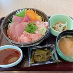 Sen - マグロ丼　税込1540円