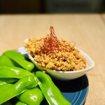 【4月~9月限定】 香辣肉末和酥脆青椒