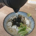 釣宿酒場 マヅメ - 鯛めし茶漬け 税込209円