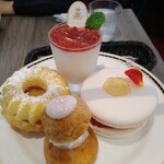 ル サロン ド ニナス - 