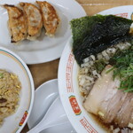 餃子の王将 - 忘れられない中華そばセット