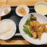 恵比寿餃子 大豊記 - 若鶏の唐揚げ　油淋鶏定食