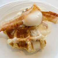 シースケープ テラス・ダイニング - トリュフエッグベネディクト