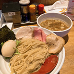 Tsuke Mena-Ru Ando Bi- - 特製つけめん(大) 大辛煮そばを食べるつもりで行ったのに現在は作っていないのか無かった:(；ﾞﾟ'ωﾟ'):普通に美味しいつけ麺でした（＾∇＾）