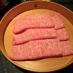 瀬里奈 - 宮崎県産特選牛サーロインのしゃぶしゃぶ肉・その３です。