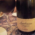 マチェレリーアディタケウチ - ランブルスコはワイン苦手でも鉄板